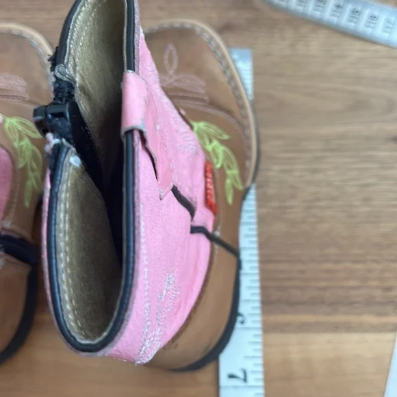 Girls boots size 14 14/12 see pictures. Carlos Boots Infant Toddler Girls - Picture 3 of 16